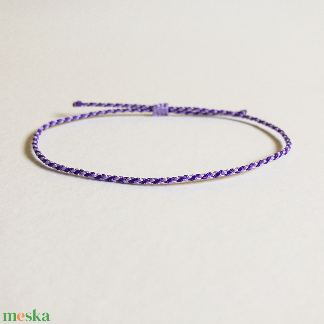 Light Purple - Purple karkötő (vékony) - 2023 tavasz/nyár - ékszer - karkötő - fonott karkötő - Meska.hu Light Purple - Purple karkötő (vékony) - 2023 tavasz/nyár - ékszer - karkötő - fonott karkötő - Meska.hu