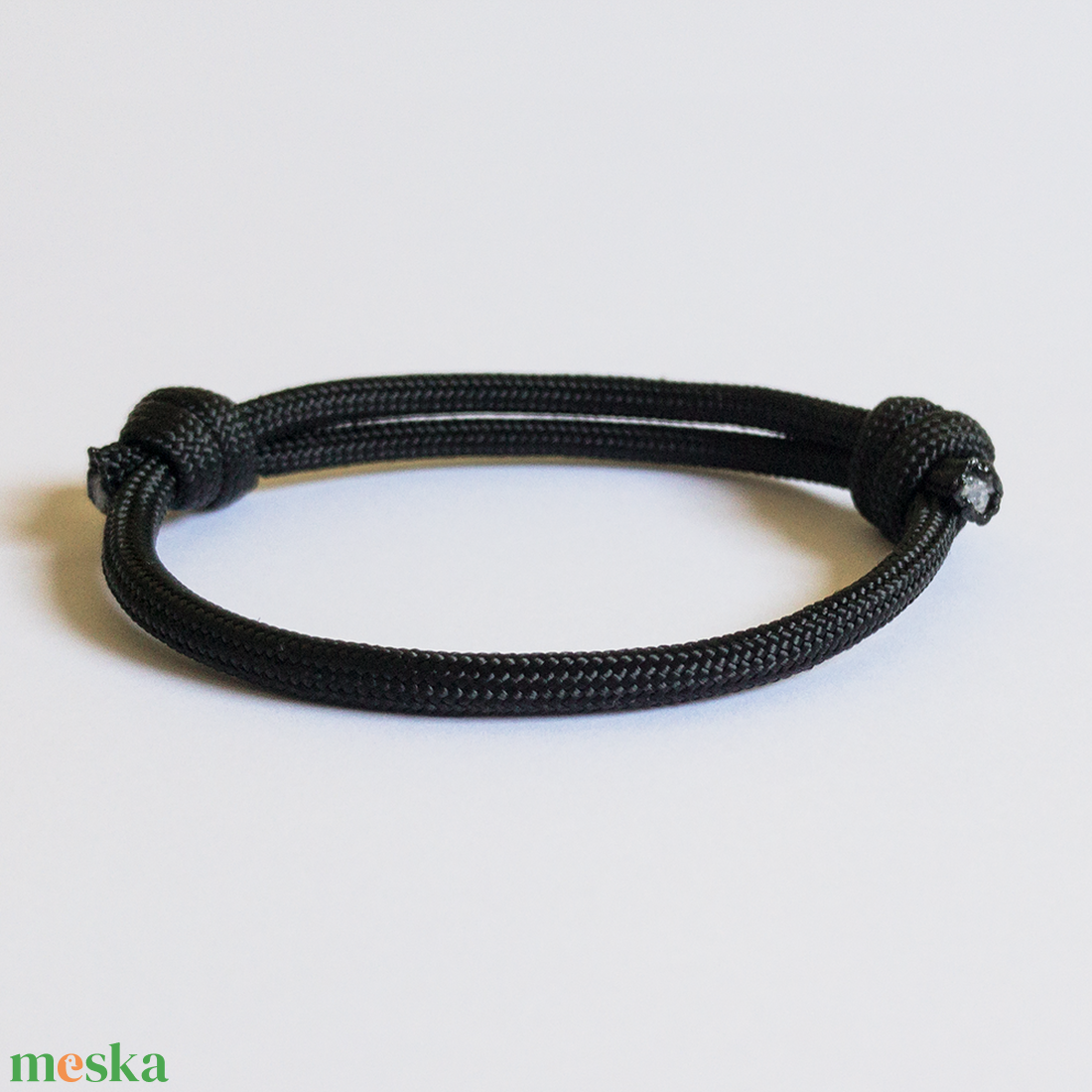 Minimal karkötő (550 Paracord Type III.) - Black - ékszer - karkötő - fonott karkötő - Meska.hu Minimal karkötő (550 Paracord Type III.) - Black - ékszer - karkötő - fonott karkötő - Meska.hu