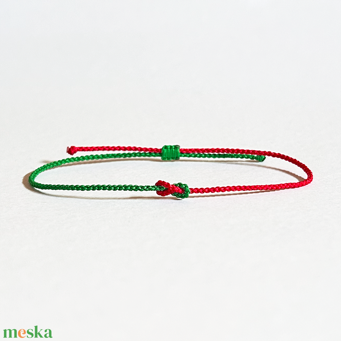 Szabadság karkötő (vékony) - ékszer - karkötő - fonott karkötő - Meska.hu