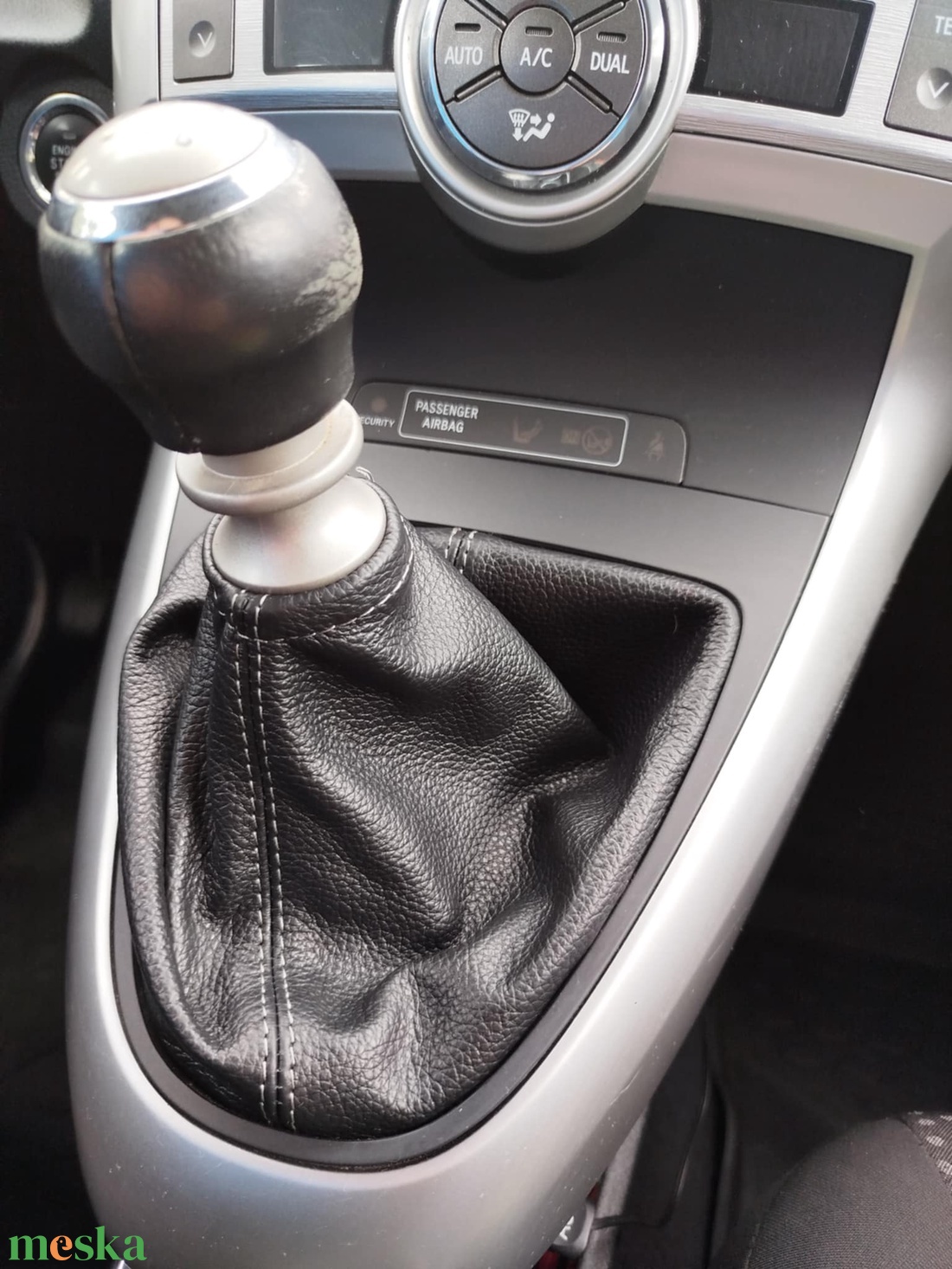 Toyota Verso 2009-2013 bőr váltószoknya - otthon & életmód - autó - autós váltószoknya - Meska.hu