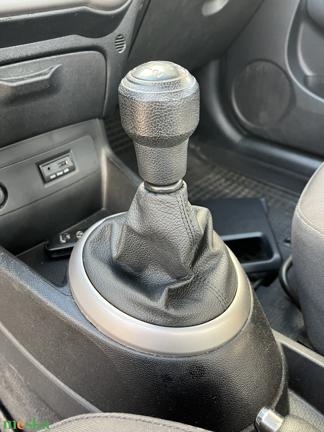 Hyundai I20 bőr váltószoknya - otthon & életmód - autó - autós váltószoknya - Meska.hu