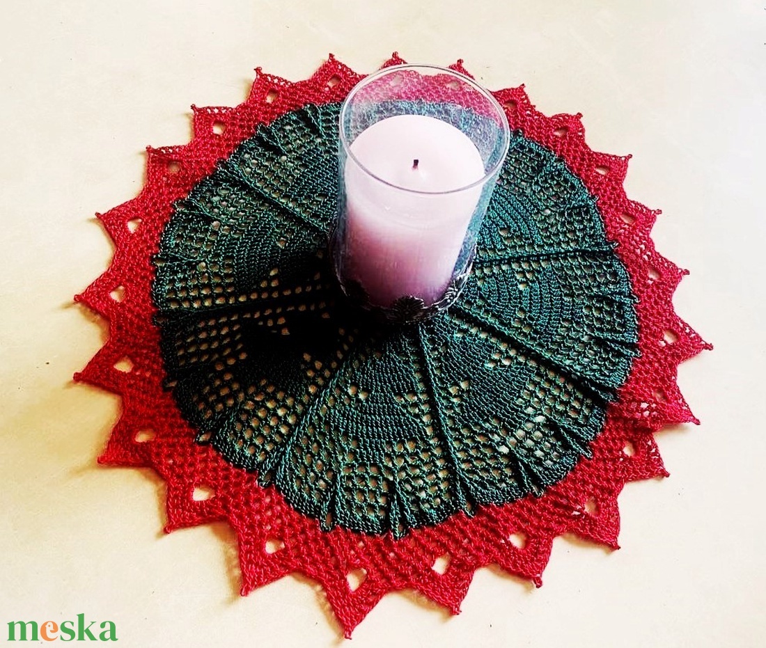 Horgolt karácsonyi terítő - otthon & életmód - dekoráció - asztal és polc dekoráció - asztal és polc dekoráció - Meska.hu