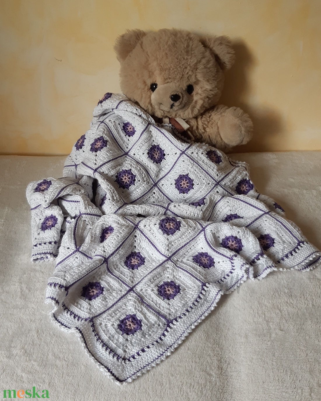 Horgolt lila virágos babatakaró - otthon & életmód - babaszoba, gyerekszoba - Meska.hu