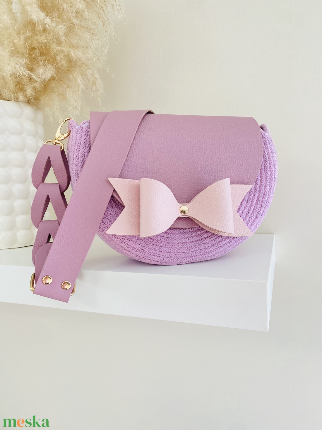 Különleges női táska, valódi bőr kiegészítőkkel - táska & tok - kézitáska & válltáska - vállon átvethető táska - Meska.hu