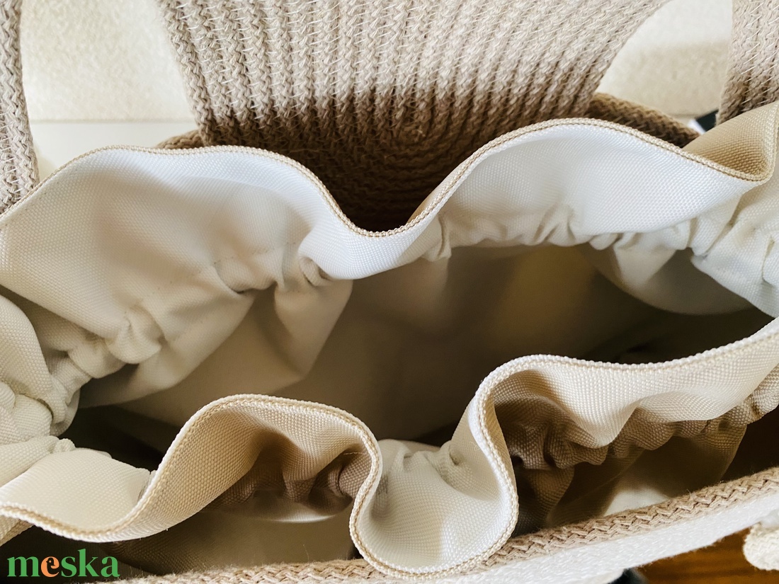 Különleges női táska - Egyedi táska választható színekben - táska & tok - kézitáska & válltáska - vállon átvethető táska - Meska.hu