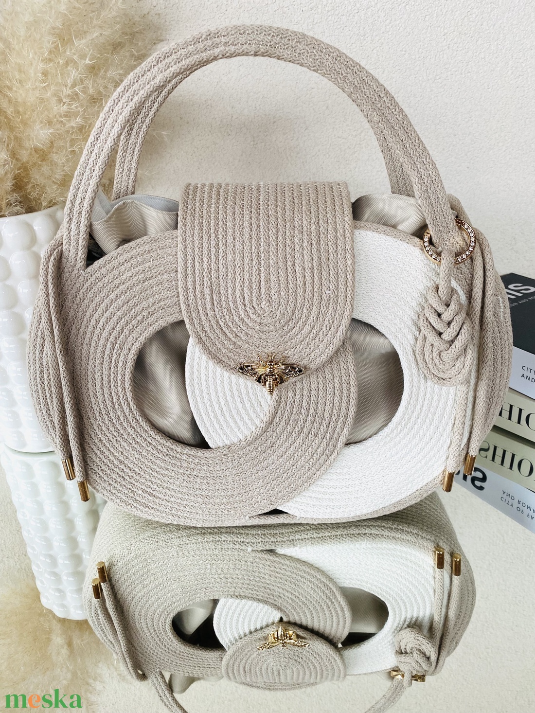 Különleges női táska - Egyedi táska választható színekben - táska & tok - kézitáska & válltáska - vállon átvethető táska - Meska.hu