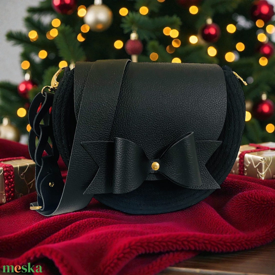 Különleges női táska, valódi bőr kiegészítőkkel - táska & tok - kézitáska & válltáska - vállon átvethető táska - Meska.hu