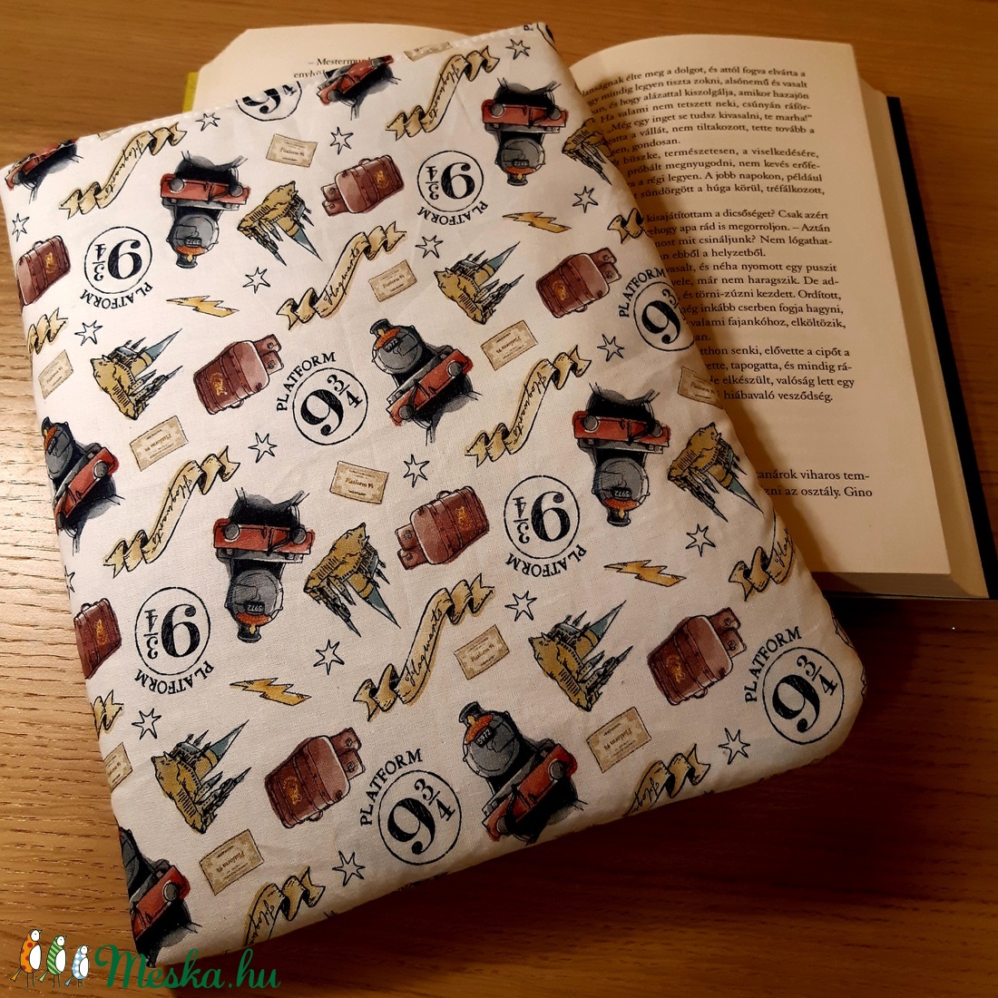Harry Potter ölelhető könyvvédő tok 1. - otthon & életmód - papír, írószer - könyv- és füzetborító - Meska.hu