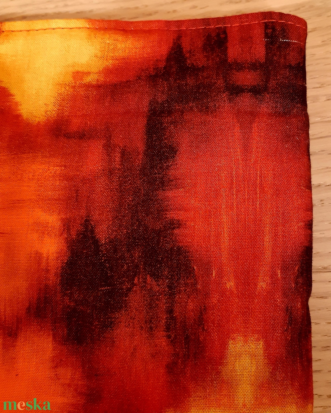 AKCIÓS (kisebb anyaghiba miatt) tüzes ölelhető könyvtok - könyv & zene - könyv - Meska.hu