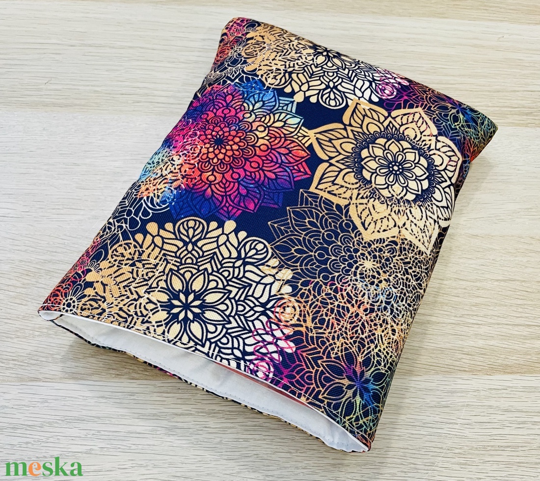 Vízhatlan ölelhető könyvtok (mandalás)  - könyv & zene - könyvtok - Meska.hu