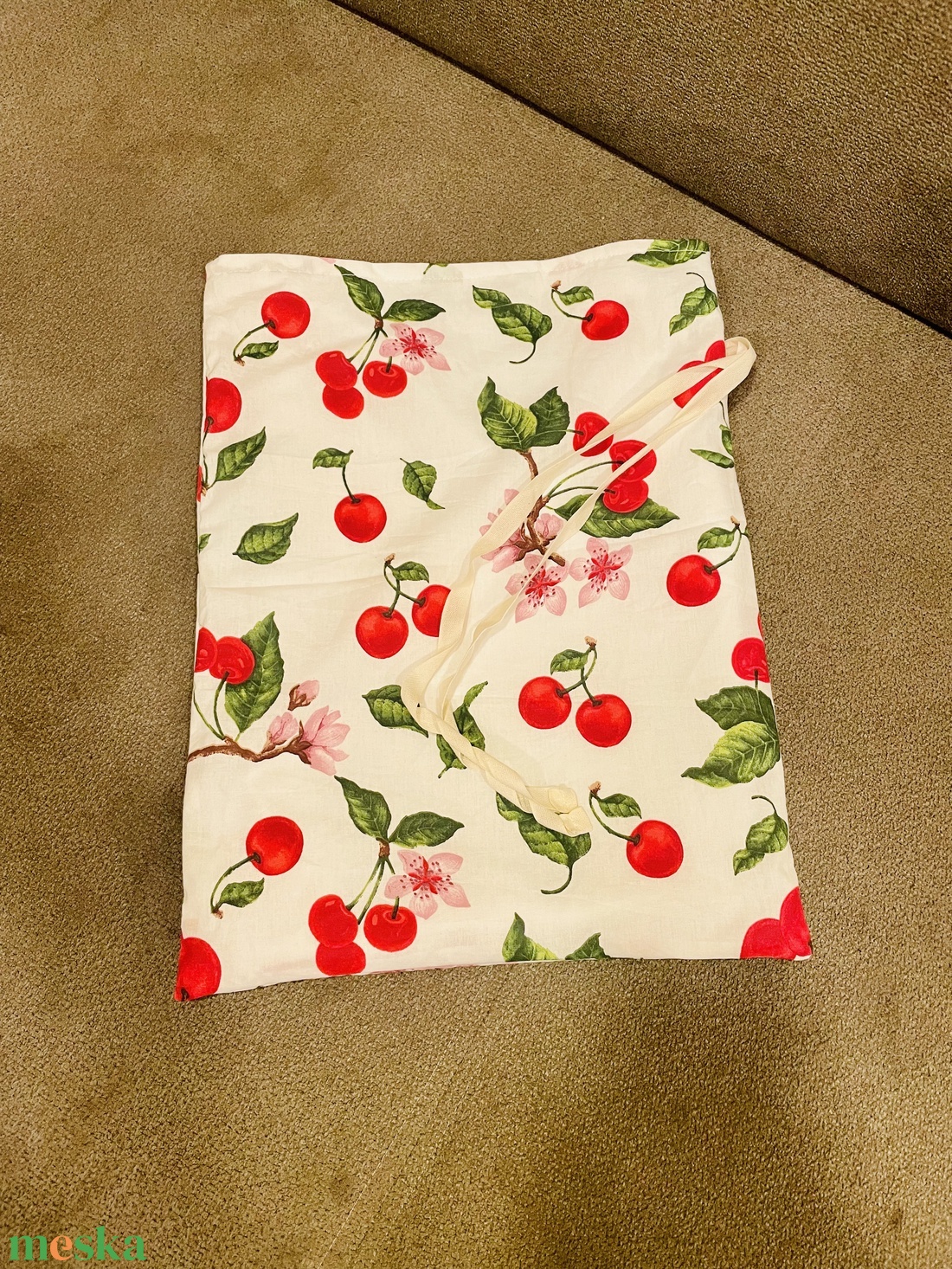 Meggyes kenyeres zsák  - táska & tok - bevásárlás & shopper táska - kenyeres zsák - Meska.hu