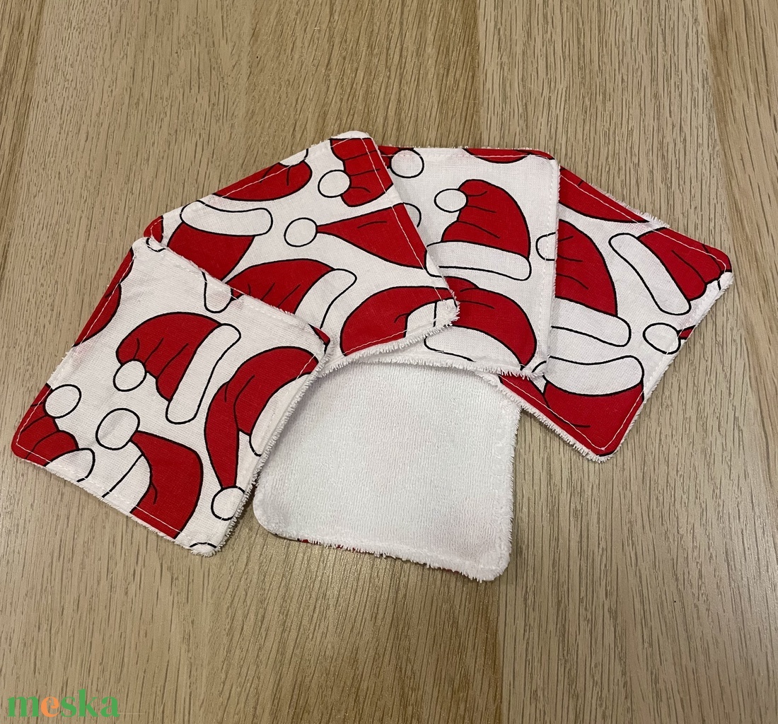 Mikulás sapkás arctisztító párnácskák - szépségápolás - arcápolás - arctisztító korong - Meska.hu