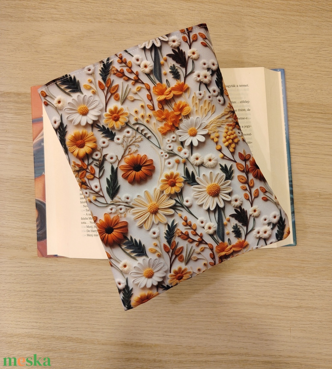 Vízhatlan ölelhető könyvtok (virágos) - könyv & zene - könyvtok - Meska.hu Vízhatlan ölelhető könyvtok (virágos) - könyv & zene - könyvtok - Meska.hu