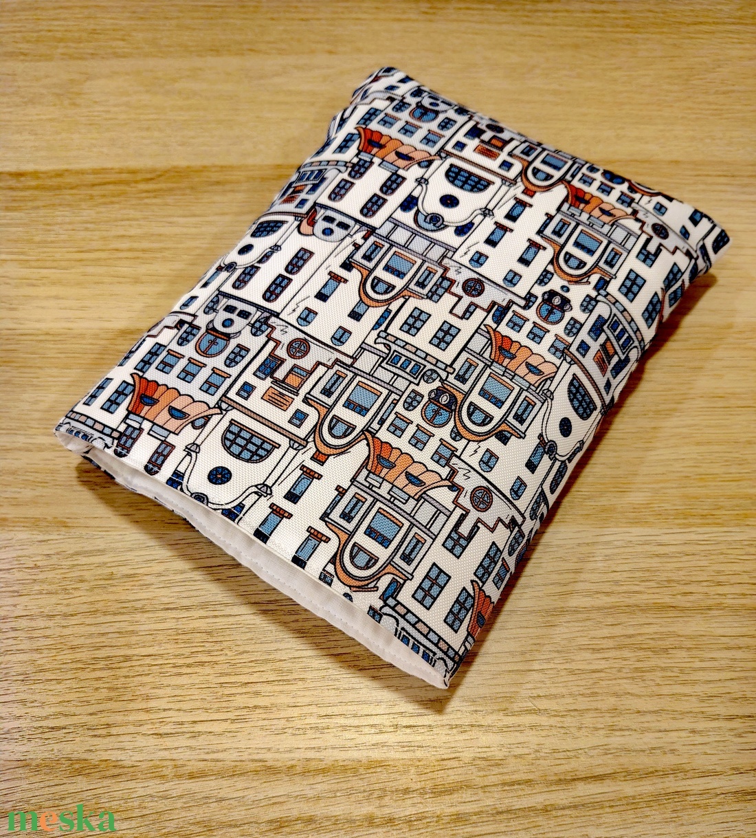 Vízhatlan ölelhető könyvtok ( házikók )) - könyv & zene - könyvtok - Meska.hu Vízhatlan ölelhető könyvtok ( házikók )) - könyv & zene - könyvtok - Meska.hu