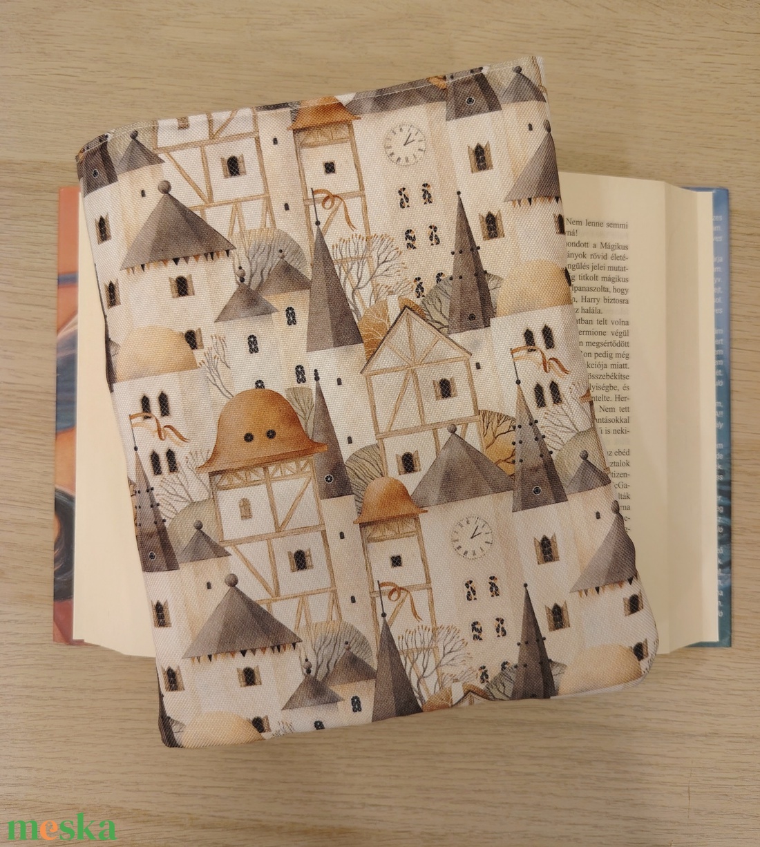 Vízhatlan ölelhető könyvtok ( házikók )) - könyv & zene - könyvtok - Meska.hu