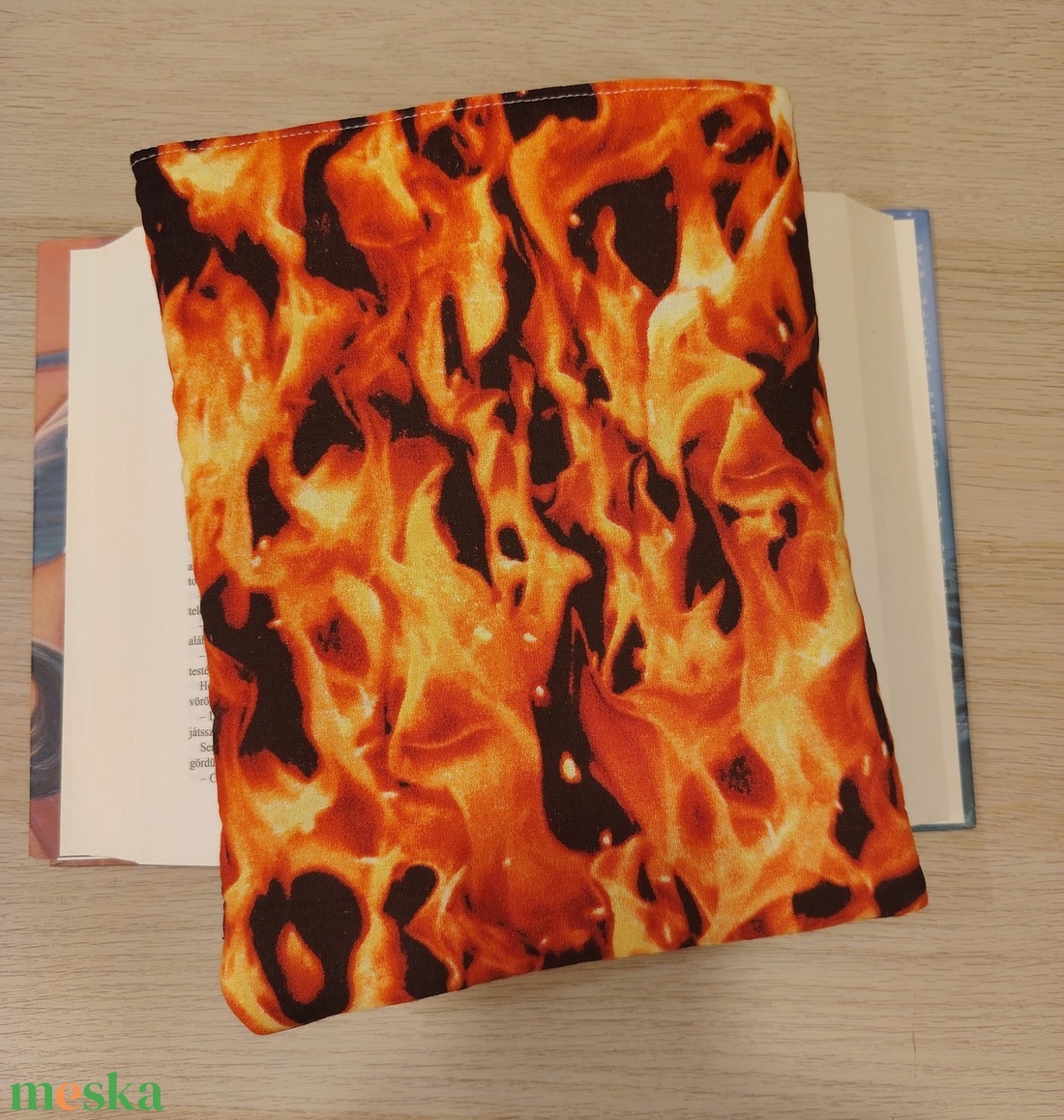 Tüzes könyvtok - otthon & életmód - papír, írószer - könyv- és füzetborító - Meska.hu