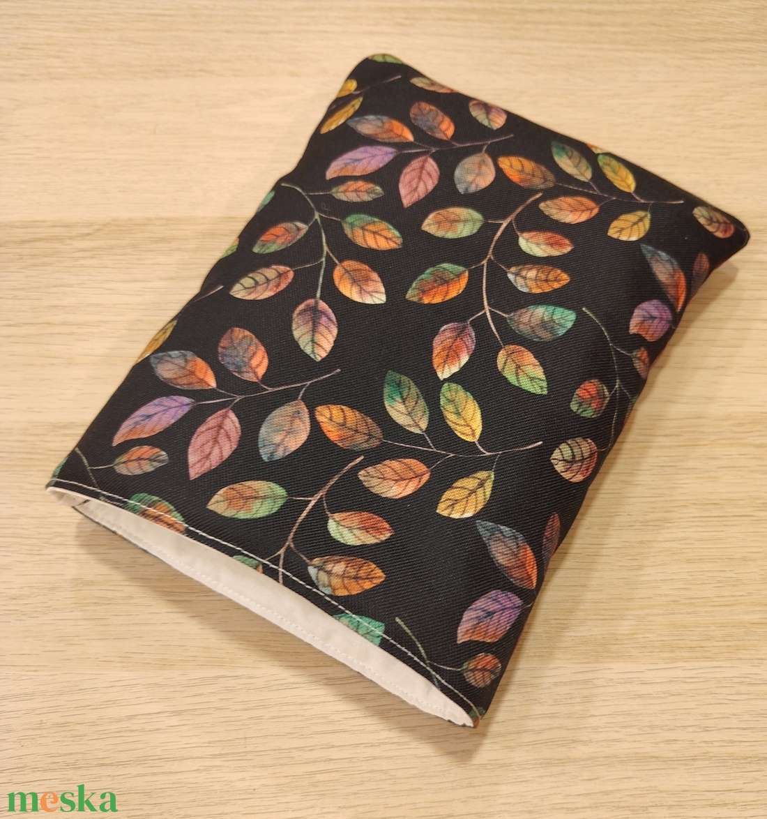 Vízhatlan ölelhető könyvtok (leveles) - könyv & zene - könyvtok - Meska.hu