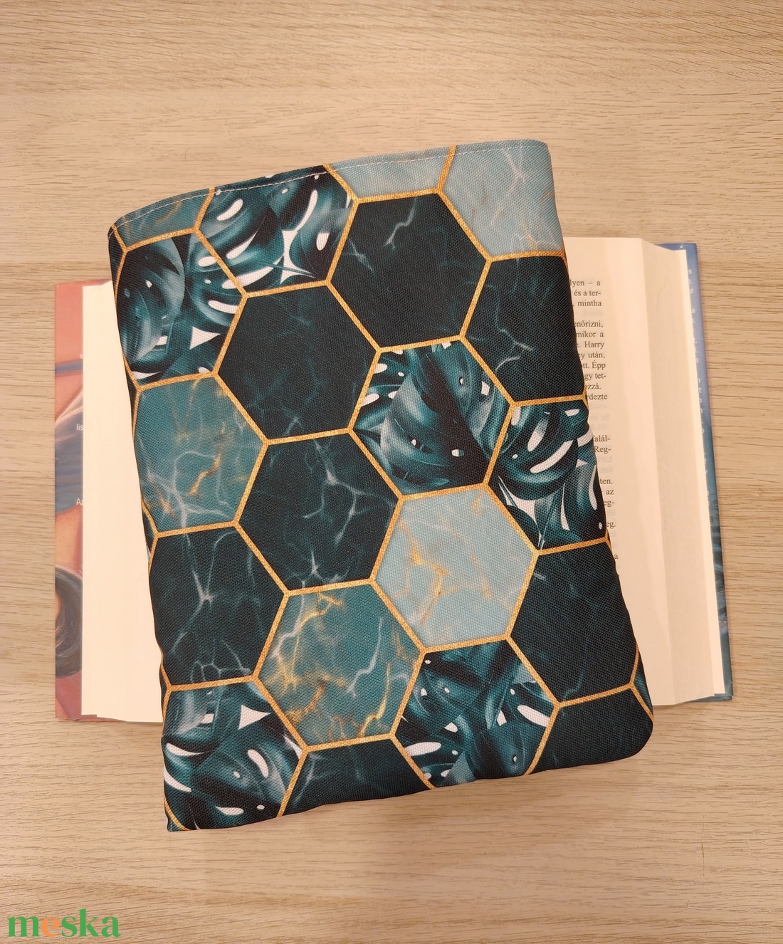 Vízhatlan ölelhető könyvtok (márvány) - könyv & zene - könyvtok - Meska.hu