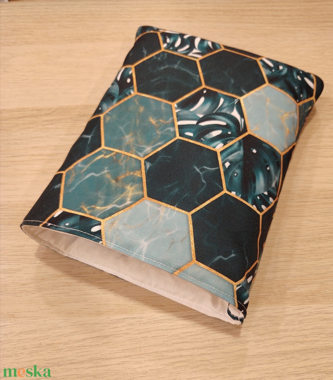 Vízhatlan ölelhető könyvtok (márvány) - könyv & zene - könyvtok - Meska.hu