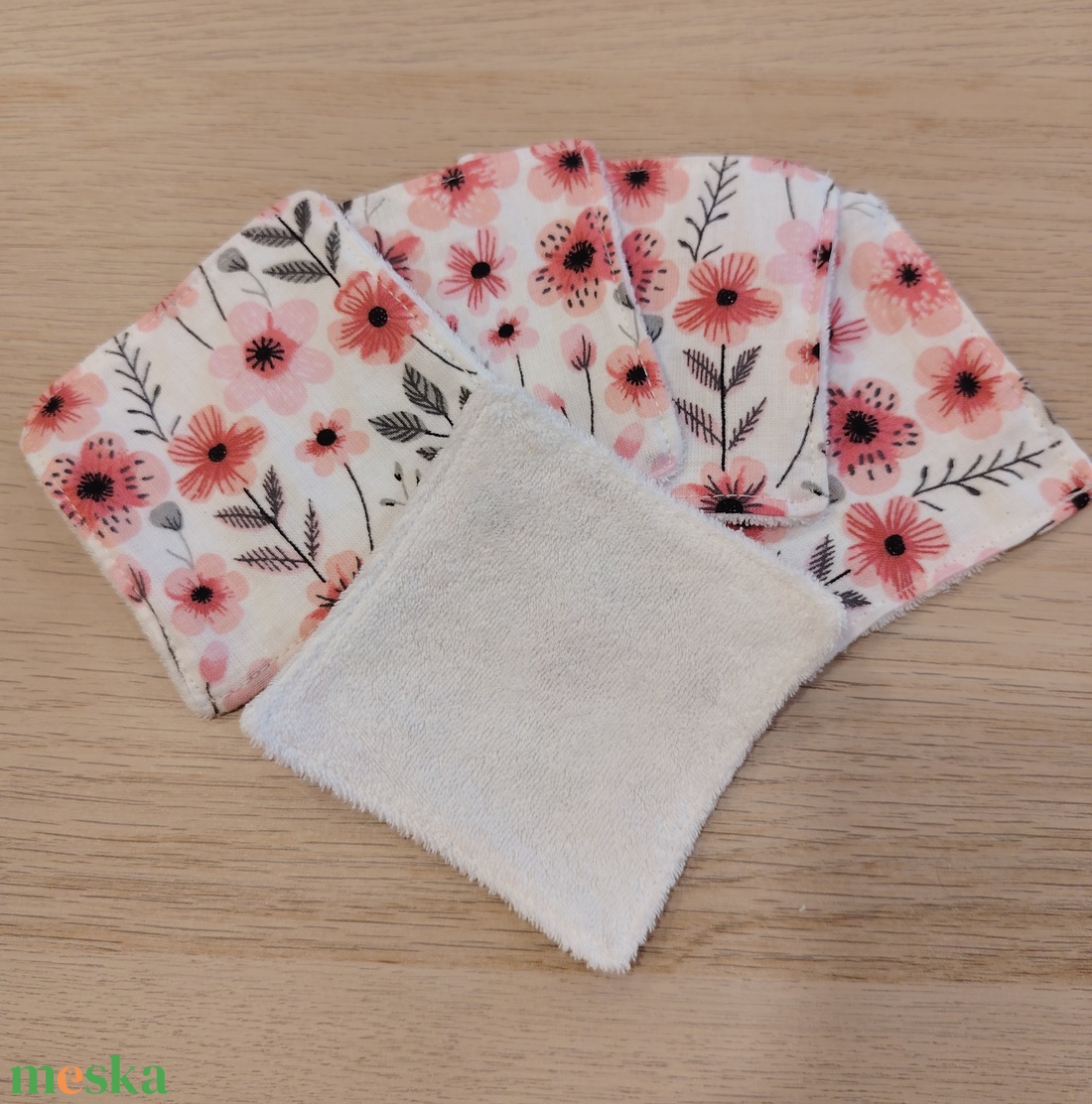 Virágos arctisztító párnácskák - szépségápolás - arcápolás - arctisztító korong - Meska.hu