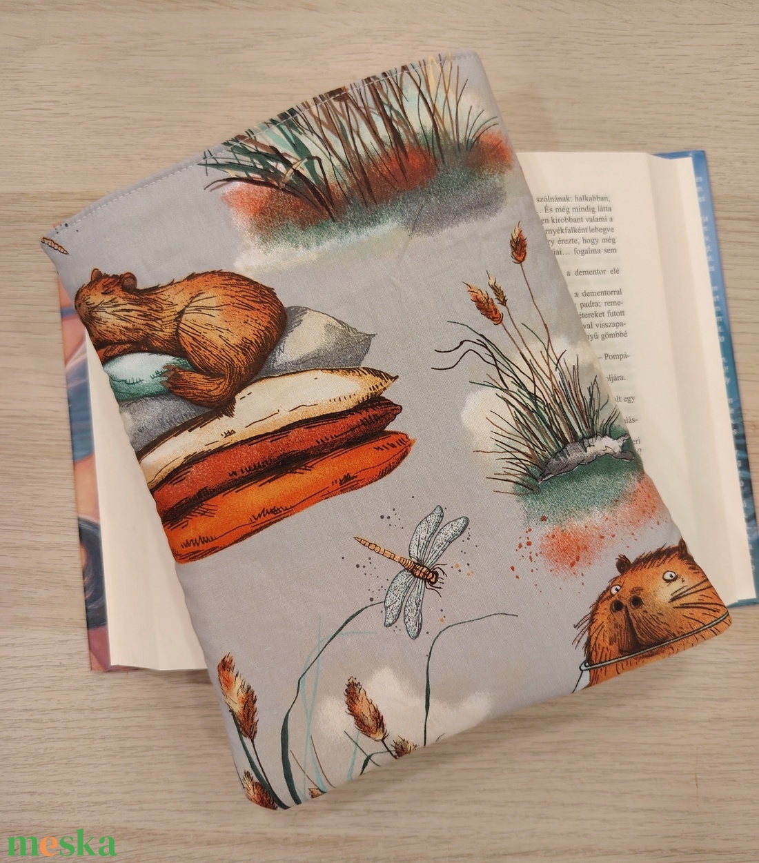 Capibarás könyvtok - otthon & életmód - papír, írószer - könyv- és füzetborító - Meska.hu