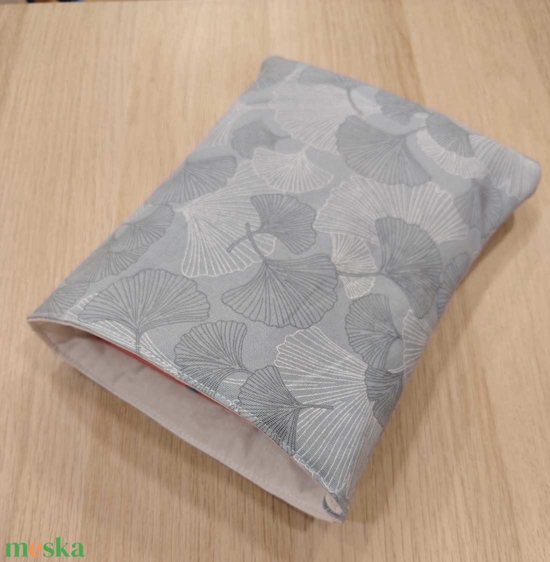 Ginkgo ölelhető könyvtok - otthon & életmód - papír, írószer - könyv- és füzetborító - Meska.hu