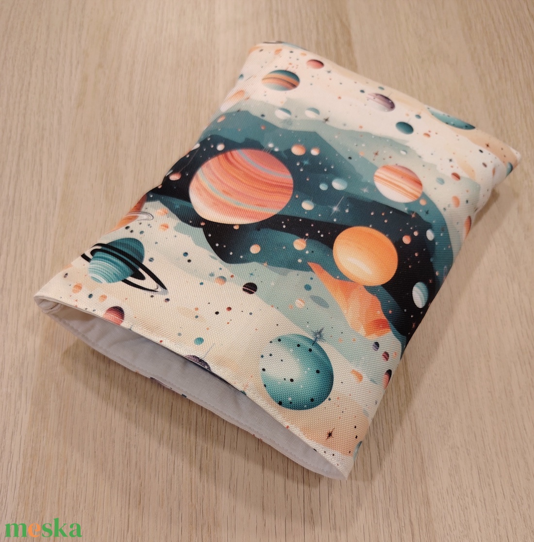 Vízhatlan ölelhető könyvtok (bolygós)  - könyv & zene - könyvtok - Meska.hu