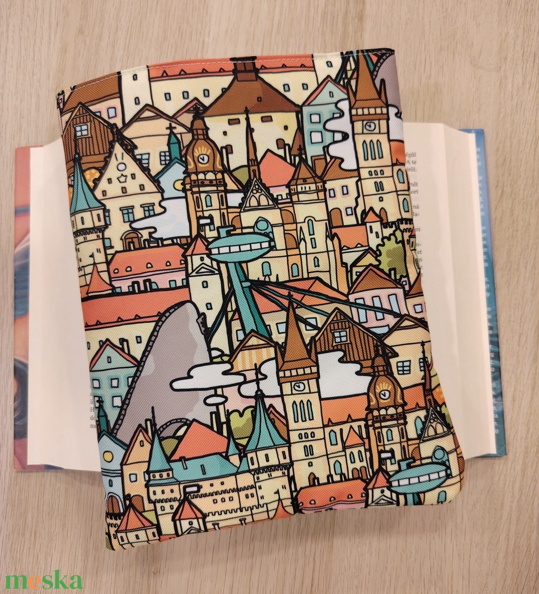 Vízhatlan ölelhető könyvtok (város)  - könyv & zene - könyvtok - Meska.hu