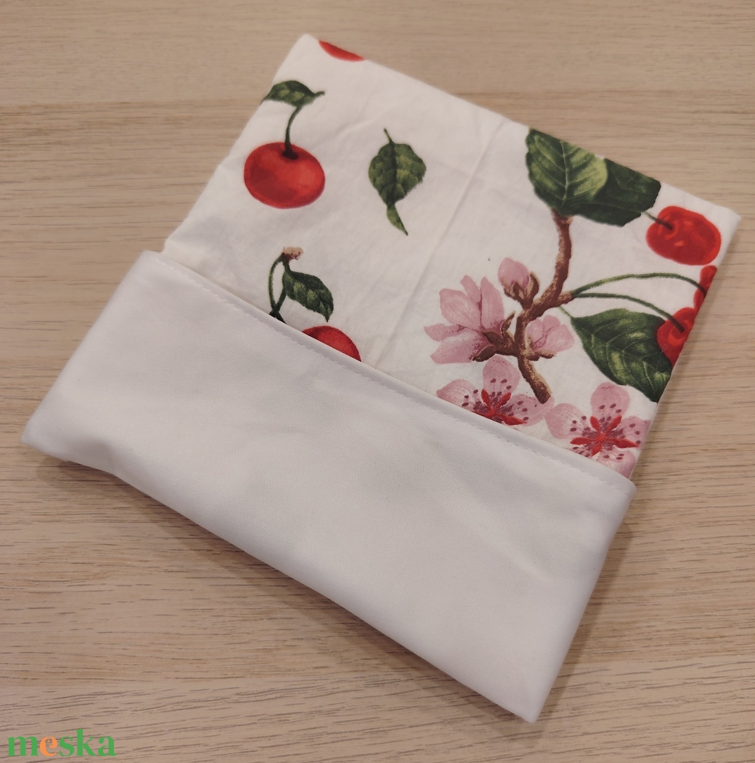 Meggyes nasi tasak - táska & tok - uzsonna- & ebéd tartó - szendvics csomagoló - Meska.hu