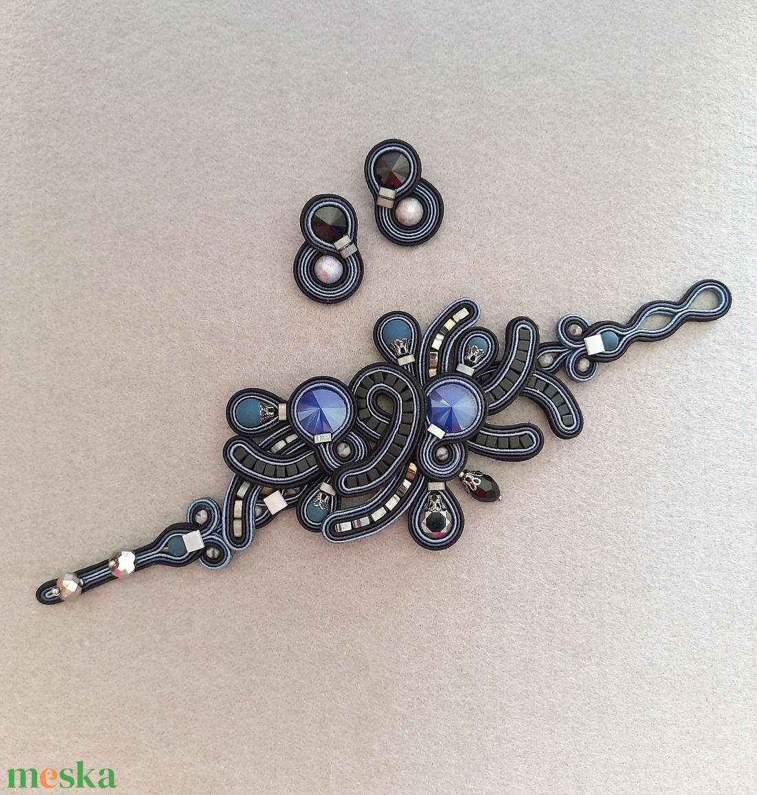 Sujtás karkötő ajándék bedugós fülbevalóval - ékszer - nyaklánc - statement nyaklánc - Meska.hu