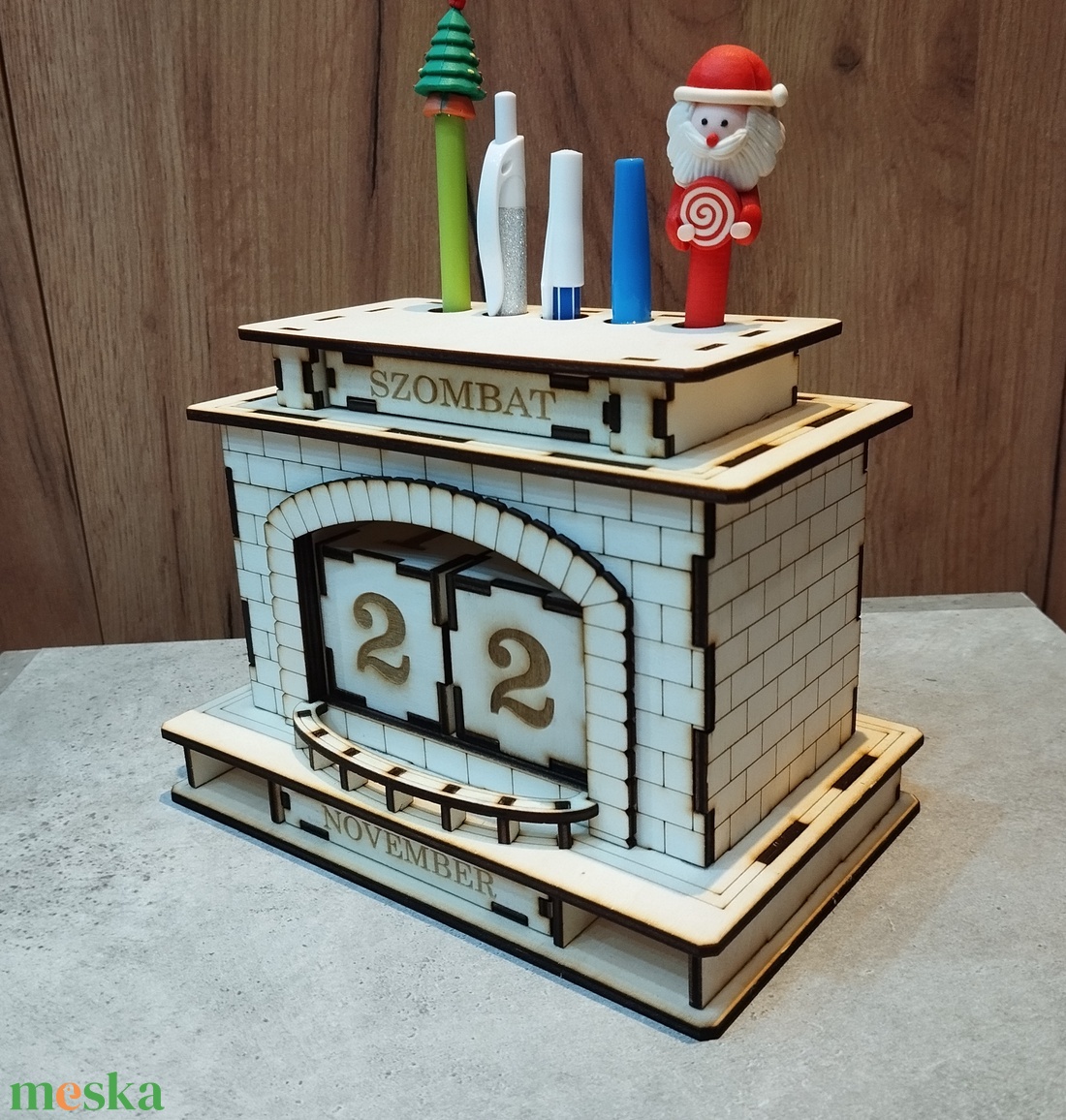 Kandalló formájú öröknaptár ceruza tartóval  - otthon & életmód - dekoráció - fali és függő dekoráció - falinaptár & öröknaptár - Meska.hu