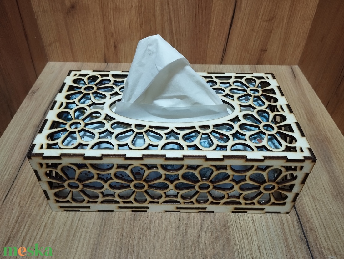 Fekvő zsebkendő tartó  - otthon & életmód - tárolás & rendszerezés - zsebkendőtartó - Meska.hu