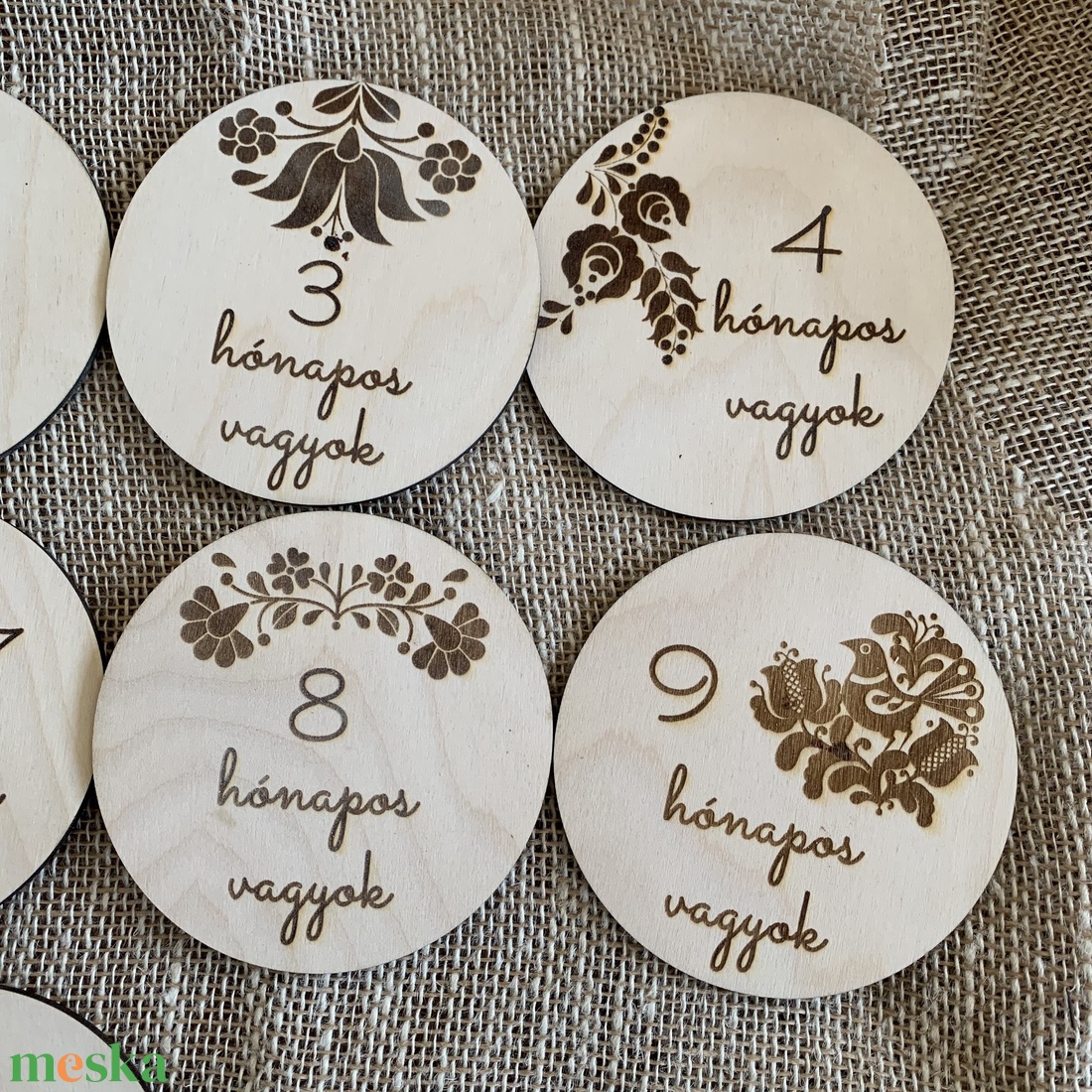 Baba mérföldkő korongok - ruha & divat - babaruha & gyerekruha - babafotózási ruha és kellék - Meska.hu Baba mérföldkő korongok - ruha & divat - babaruha & gyerekruha - babafotózási ruha és kellék - Meska.hu
