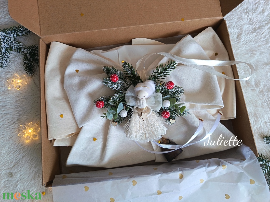 Karácsonyi masni kopogtató ajtódísz csengettyűvel - otthon & életmód - dekoráció - ajtó- és ablak dekoráció - ajtódísz & kopogtató - Meska.hu