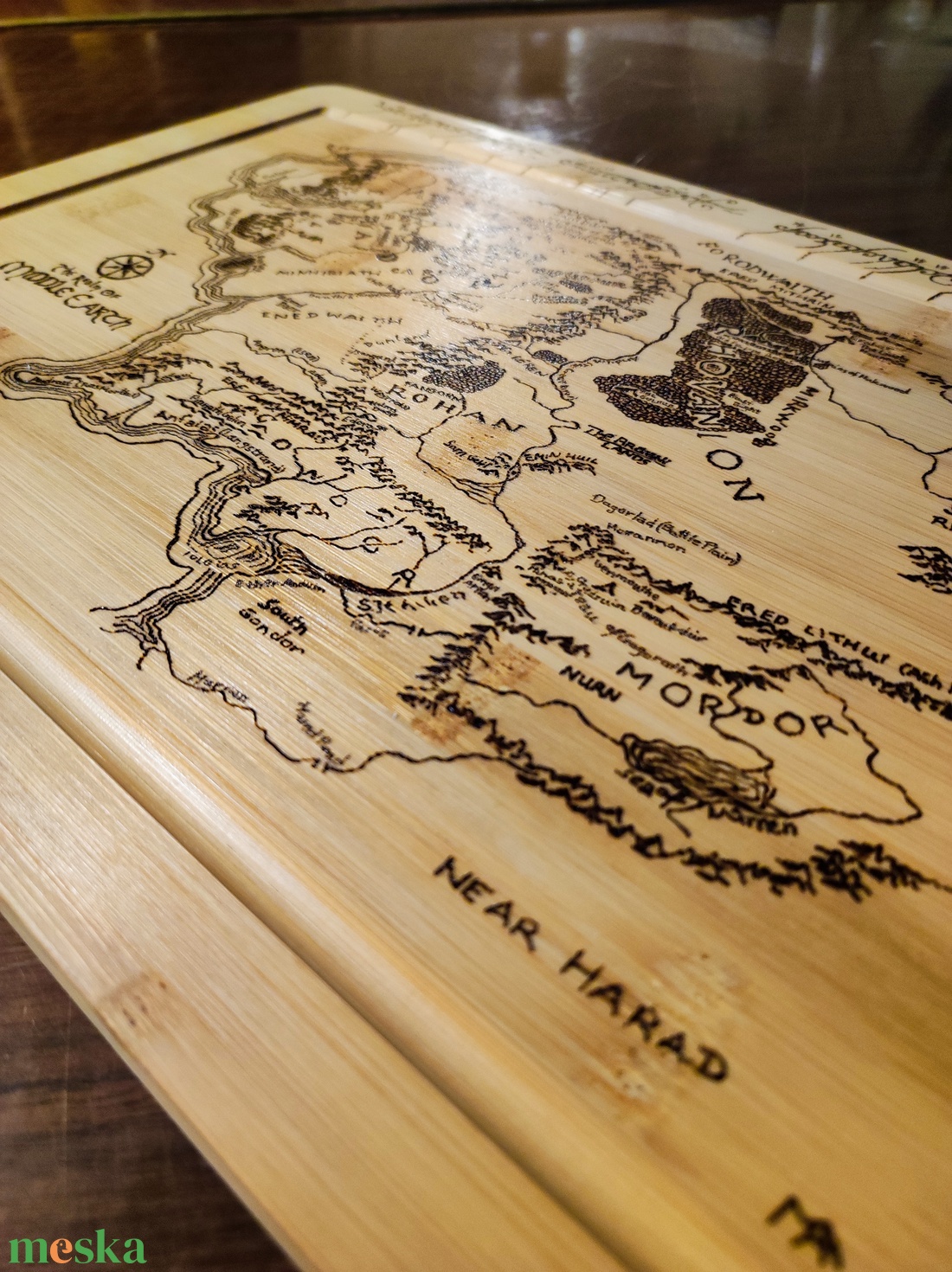 Fantasy térkép vágódeszka - LOTR - otthon & életmód - konyhafelszerelés, tálalás - sütés, főzés - vágódeszka - Meska.hu