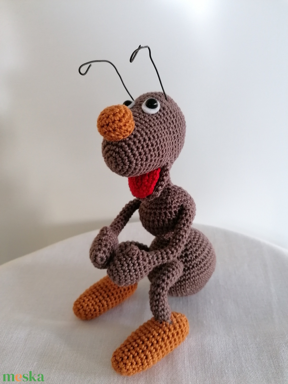 Amigurumi hangya  - otthon & életmód - dekoráció - asztal és polc dekoráció - asztaldísz - Meska.hu