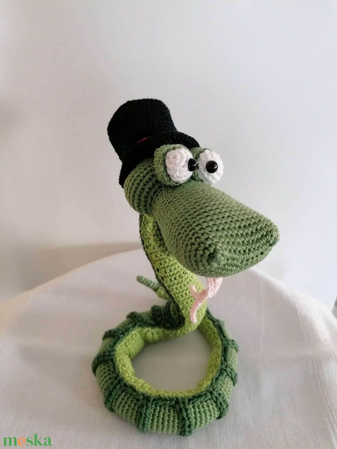 Amigurumi kígyó - otthon & életmód - dekoráció - asztal és polc dekoráció - asztaldísz - Meska.hu Amigurumi kígyó - otthon & életmód - dekoráció - asztal és polc dekoráció - asztaldísz - Meska.hu