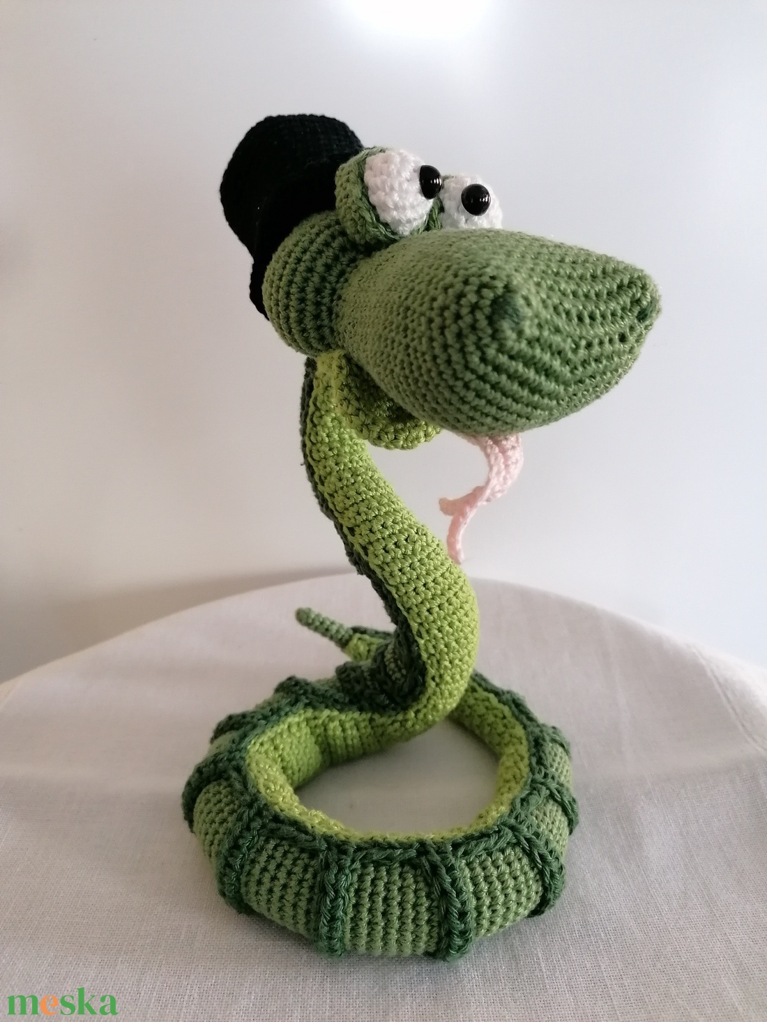 Amigurumi kígyó - otthon & életmód - dekoráció - asztal és polc dekoráció - asztaldísz - Meska.hu Amigurumi kígyó - otthon & életmód - dekoráció - asztal és polc dekoráció - asztaldísz - Meska.hu