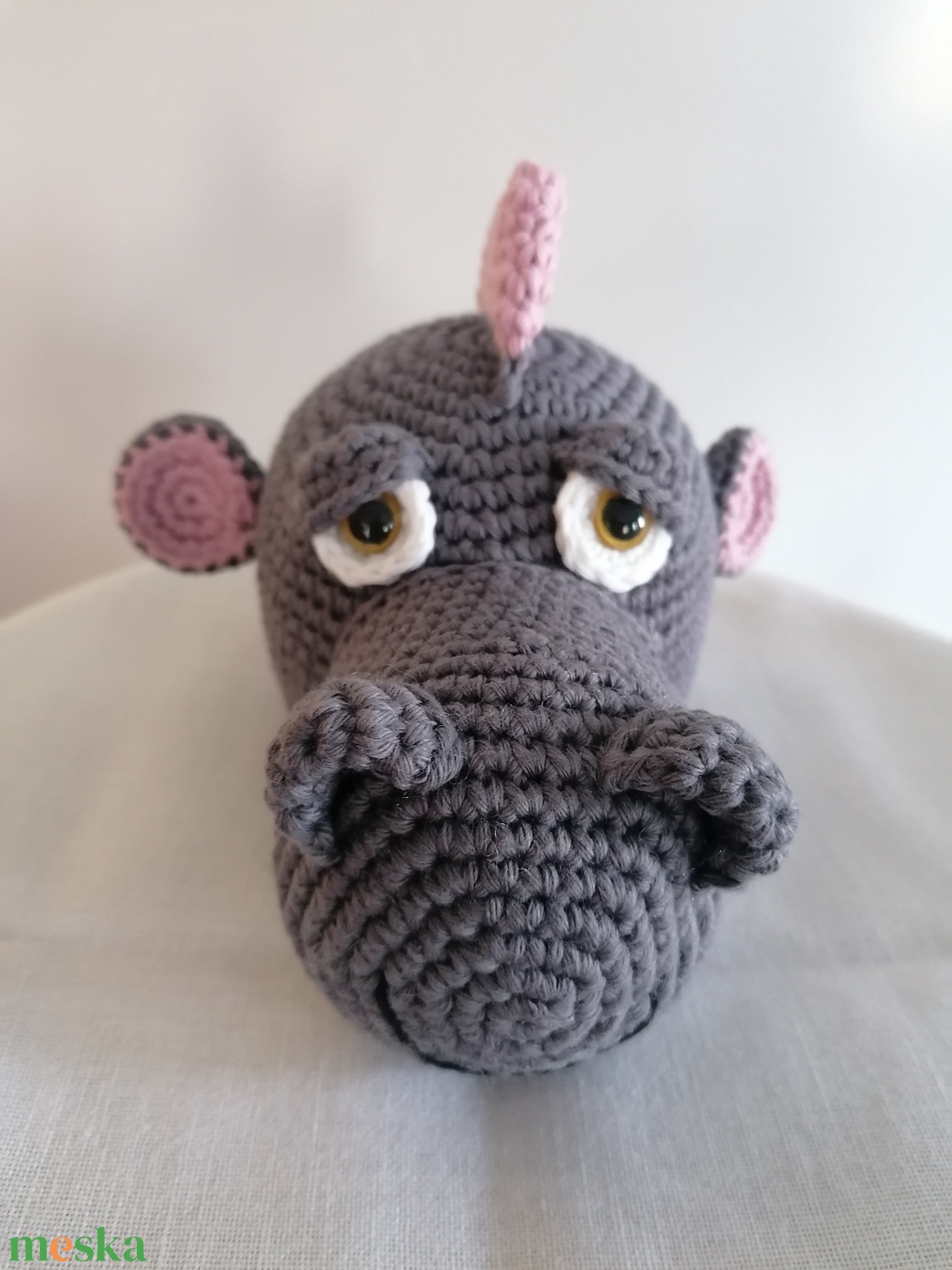 Horgolt szemüvegtartó sárkányfej - otthon & életmód - dekoráció - asztal és polc dekoráció - asztaldísz - Meska.hu