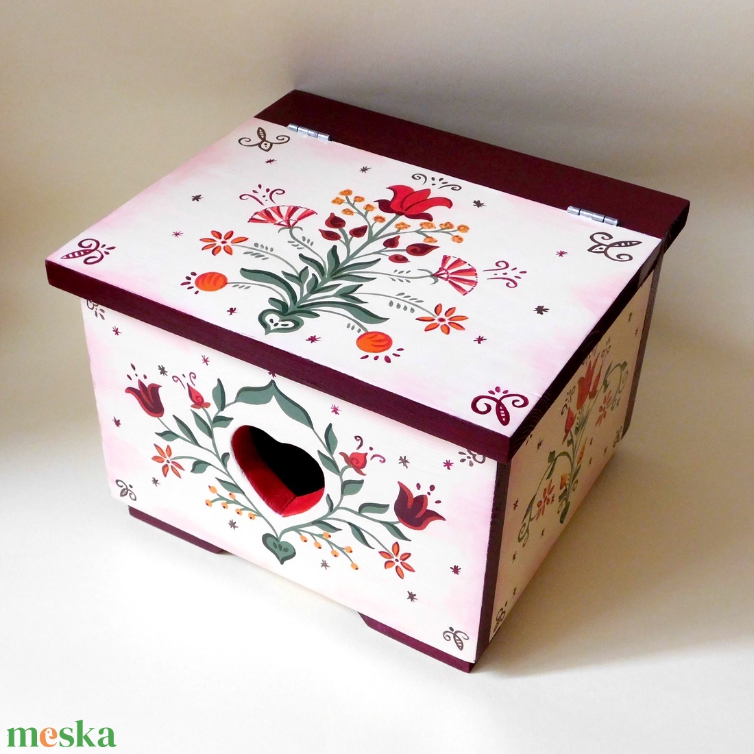 Hagyományos stílusú, mesés hangulatú, menyasszonyi láda, tulipános festett fa ládikó, magyar motívumos tulipános láda - esküvő - esküvői szett - Meska.hu Hagyományos stílusú, mesés hangulatú, menyasszonyi láda, tulipános festett fa ládikó, magyar motívumos tulipános láda - esküvő - esküvői szett - Meska.hu