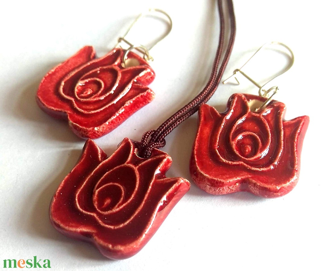 Bordó matyó tulipán - kerámia ékszerszett - ékszer - ékszerszett - Meska.hu