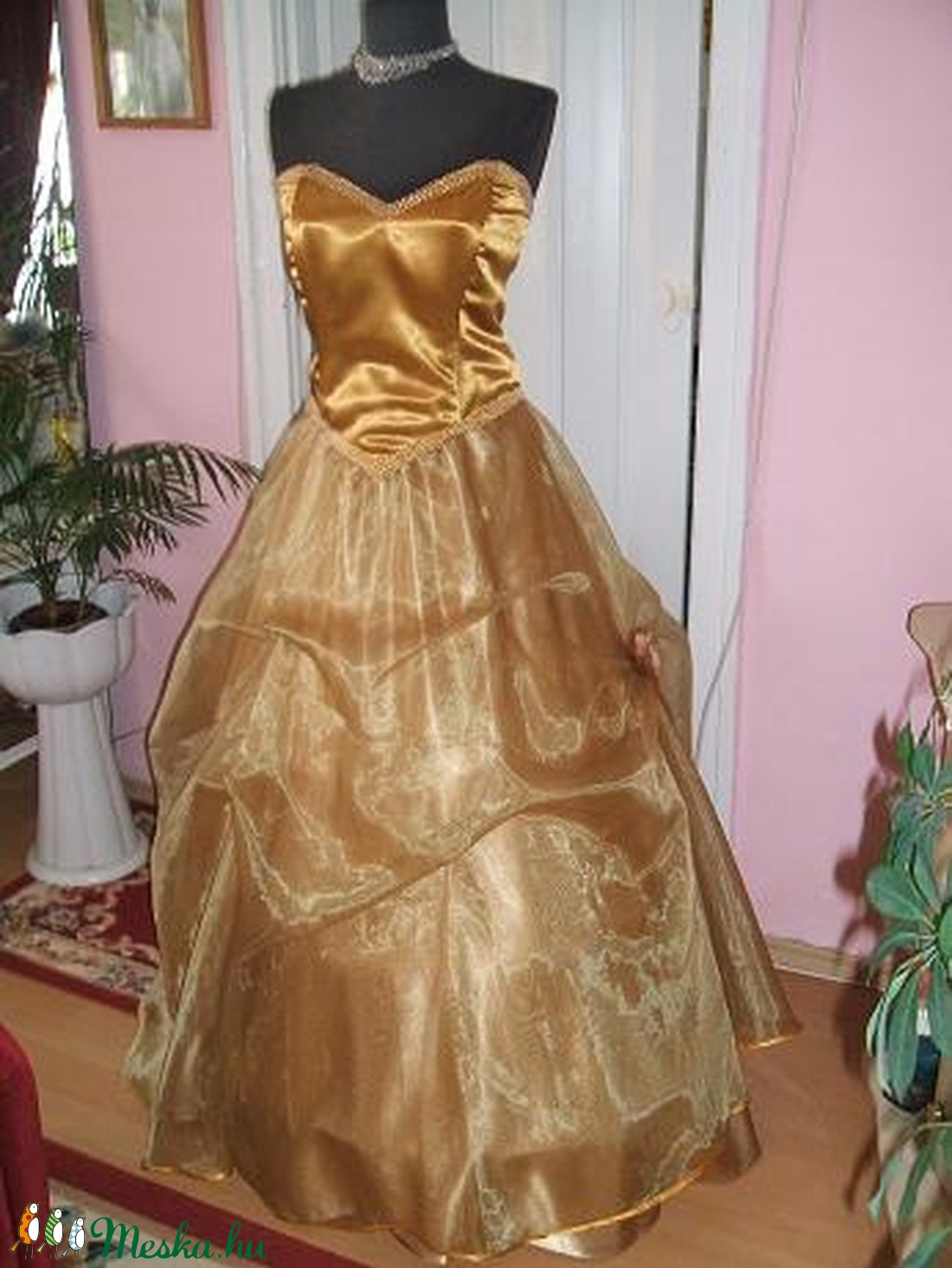 Koszorúslány, báli, alkalmi ruha. Arany organza- selyem.  -  - Meska.hu