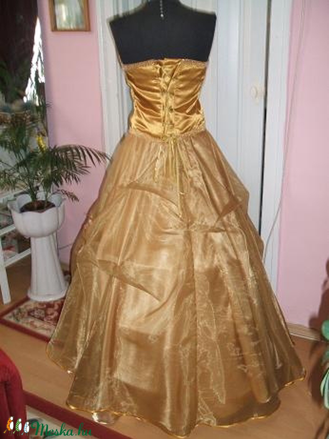 Koszorúslány, báli, alkalmi ruha. Arany organza- selyem.  -  - Meska.hu