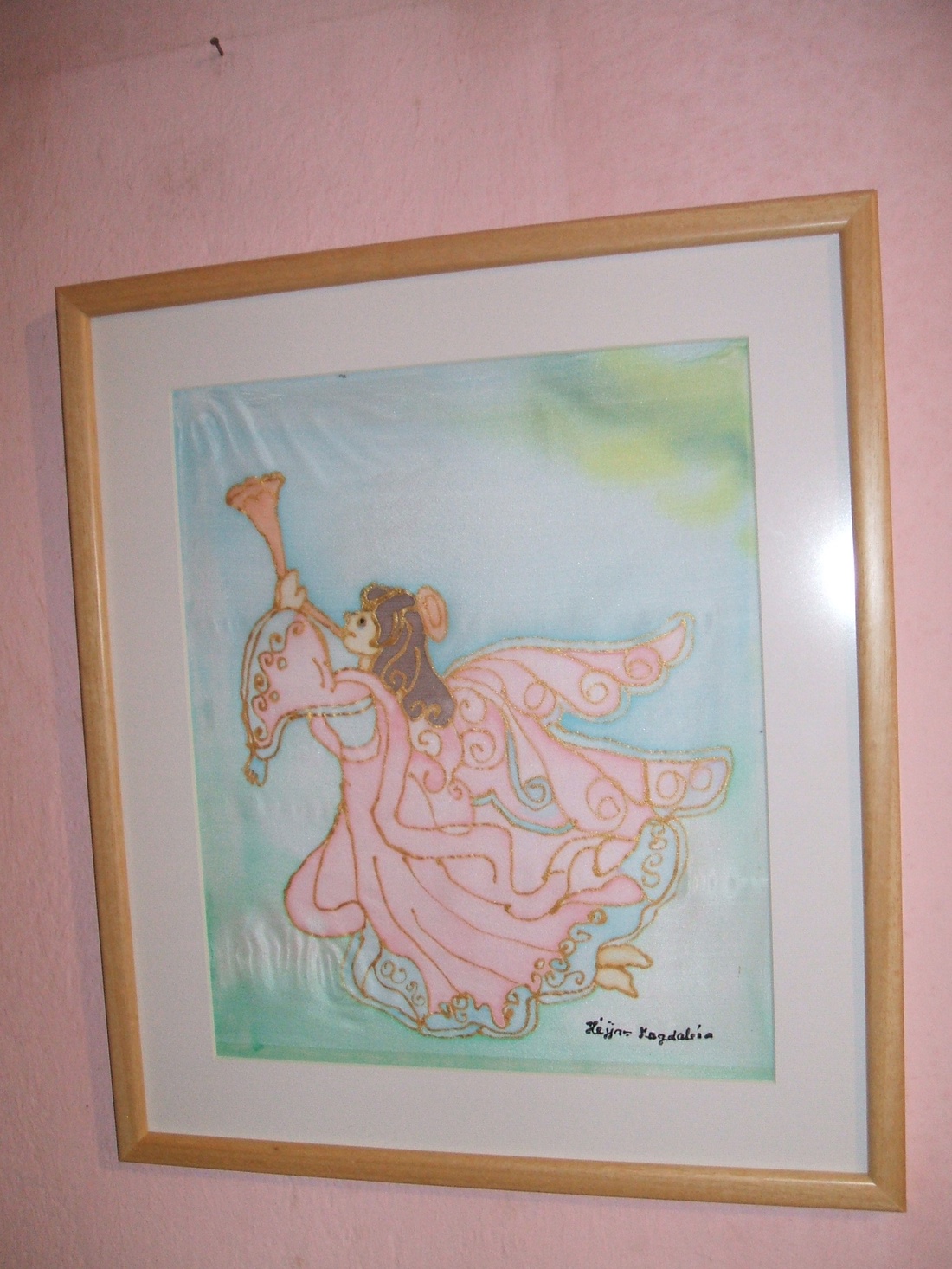 Hernyóselyem festmény. Trombitás tündér cimmel. - kellékek & szerszámok - Meska.hu