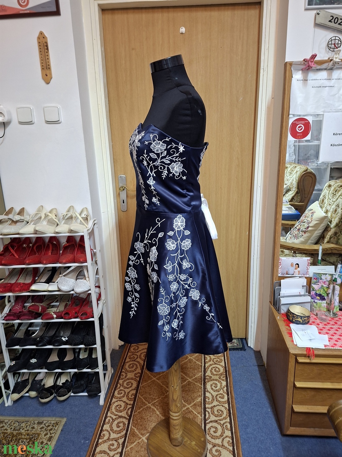 Alkalmi, báli, tánc, menyecske ruha, selyem himzett. - esküvő - ruha - menyecske ruha - Meska.hu