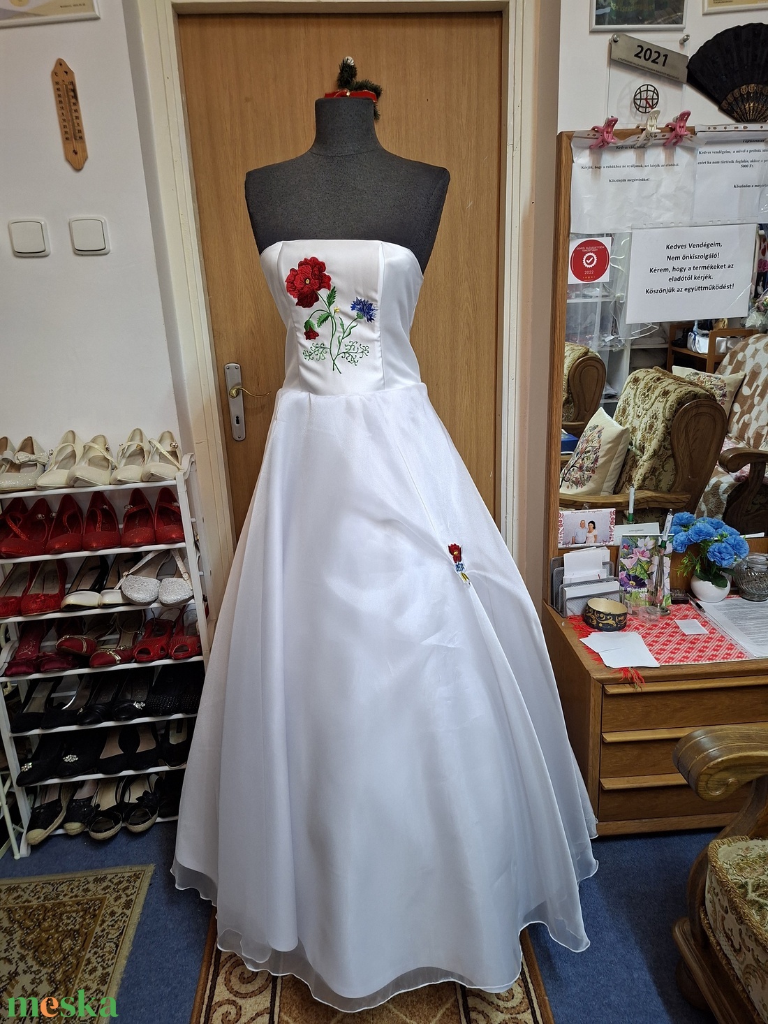 Menyasszonyi, szalagavatós,  alkalmi, tánc ruha, kalocsai himzéssel.  - esküvő - ruha - menyecske ruha - Meska.hu