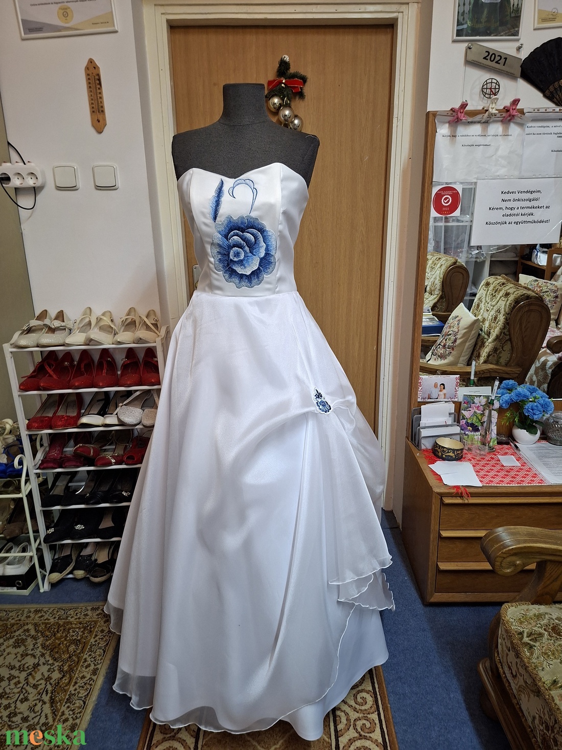 Menyasszonyi, szalagavatós,  alkalmi, tánc ruha, kalocsai himzéssel.  - esküvő - ruha - menyecske ruha - Meska.hu