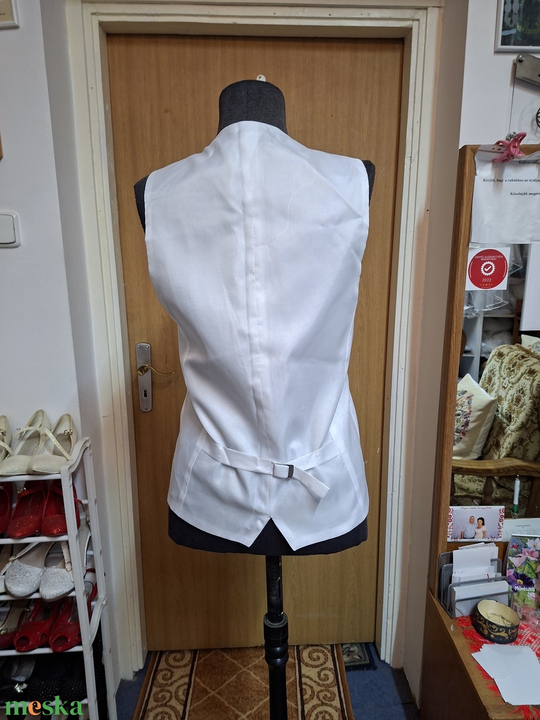 Fehér férfi selyem mellény. - ruha & divat - férfi ruha - mellény - Meska.hu