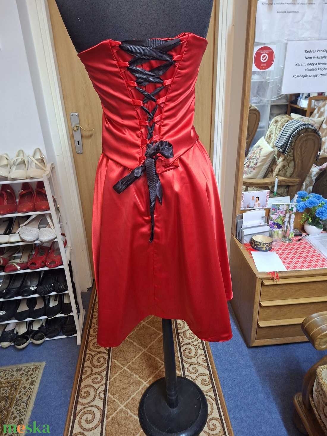 Himzett menyecske, alkalmi, tánc ruha. - esküvő - ruha - koszorúslány ruha - Meska.hu