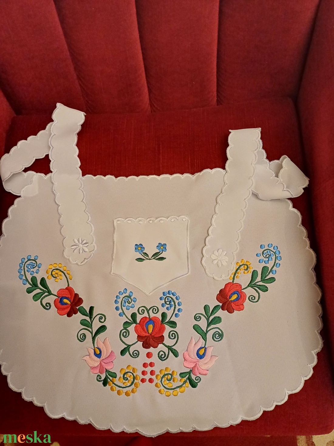 Kalocsai himzett kötények eladóak.  - otthon & életmód - konyhafelszerelés, tálalás - konyhai textil - kötény - Meska.hu